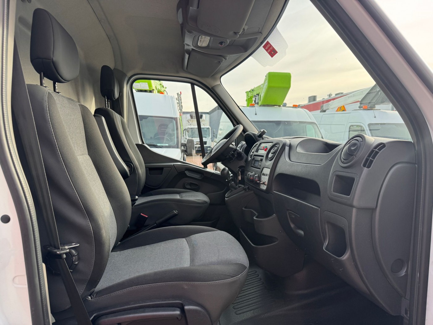 Renault منصة العمل الجوية Steiger France Elevateur 142 TPFcc EURO 6Y