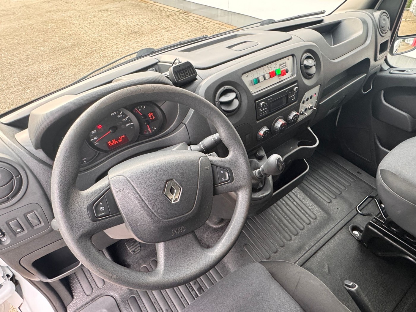 Renault autocarrata France Elevateur 142 TPFcc EURO 6Y