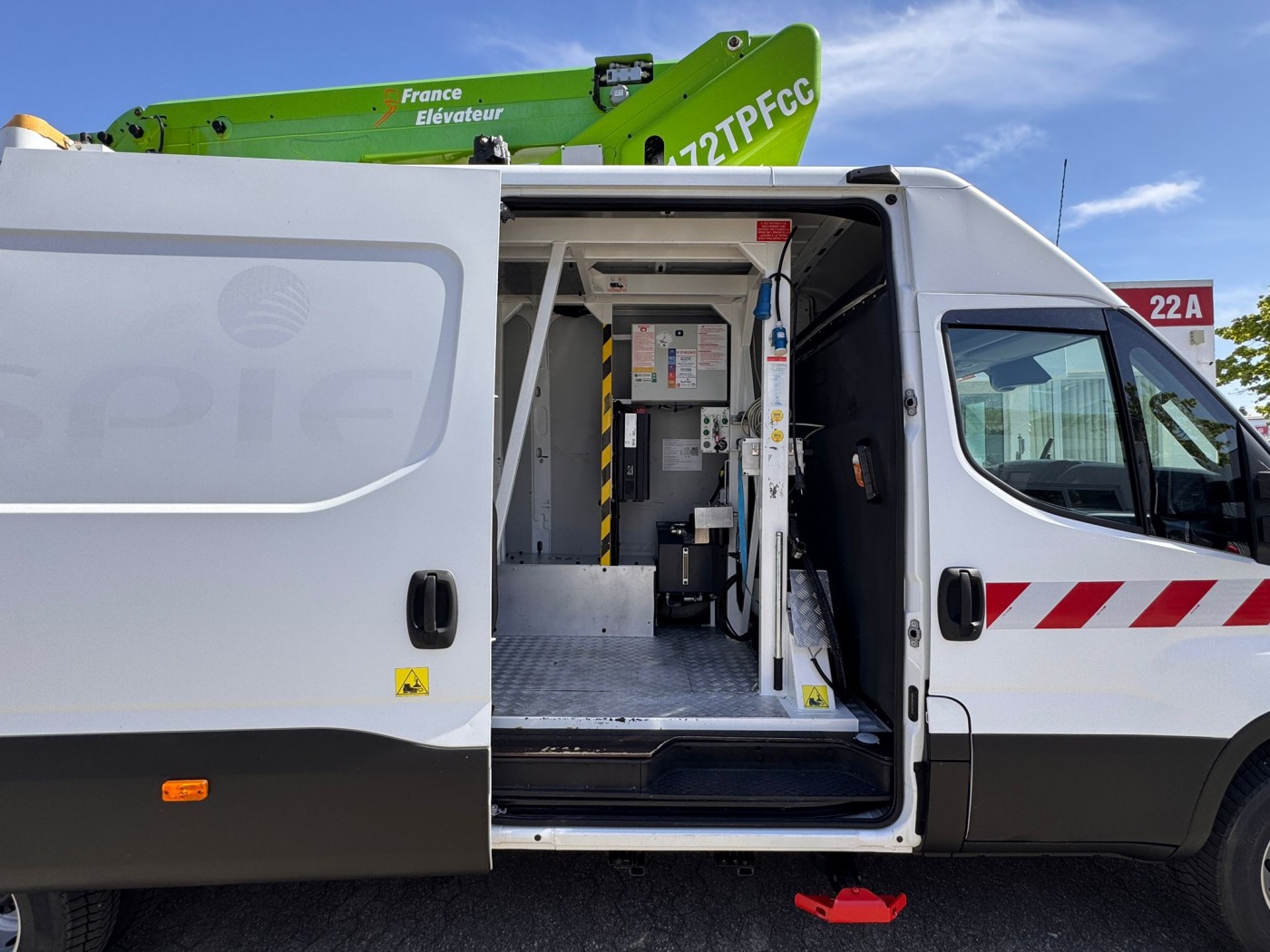 Iveco Hubarbeitsbühne Steiger France Elevateur 172 TPFcc EURO 6C