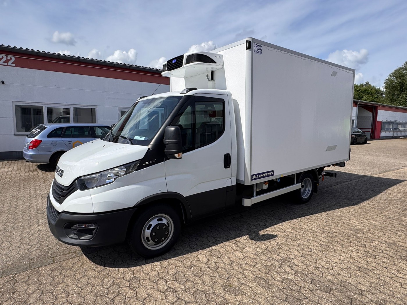 Iveco Tiefkühlkoffer Carrier Pulsor 400 LBW EURO 6