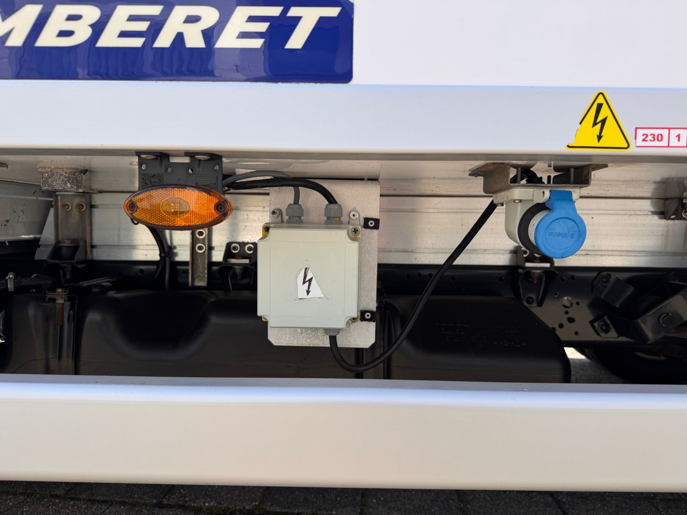 Iveco Tiefkühlkoffer Carrier Pulsor 400 LBW EURO 6