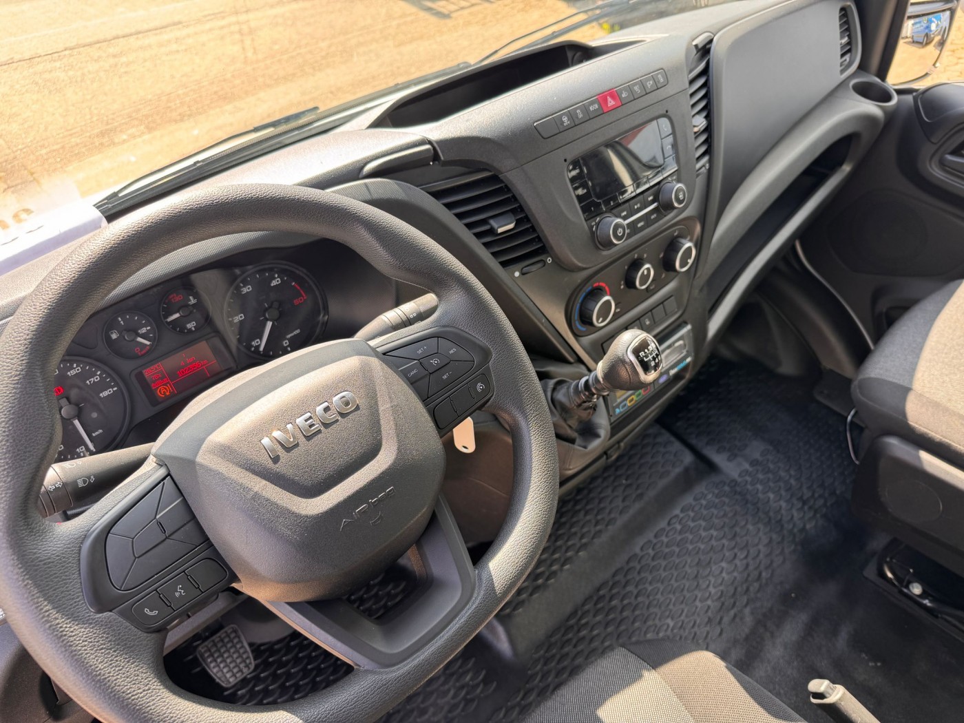 Iveco Tiefkühlkoffer Carrier Pulsor 400 LBW EURO 6