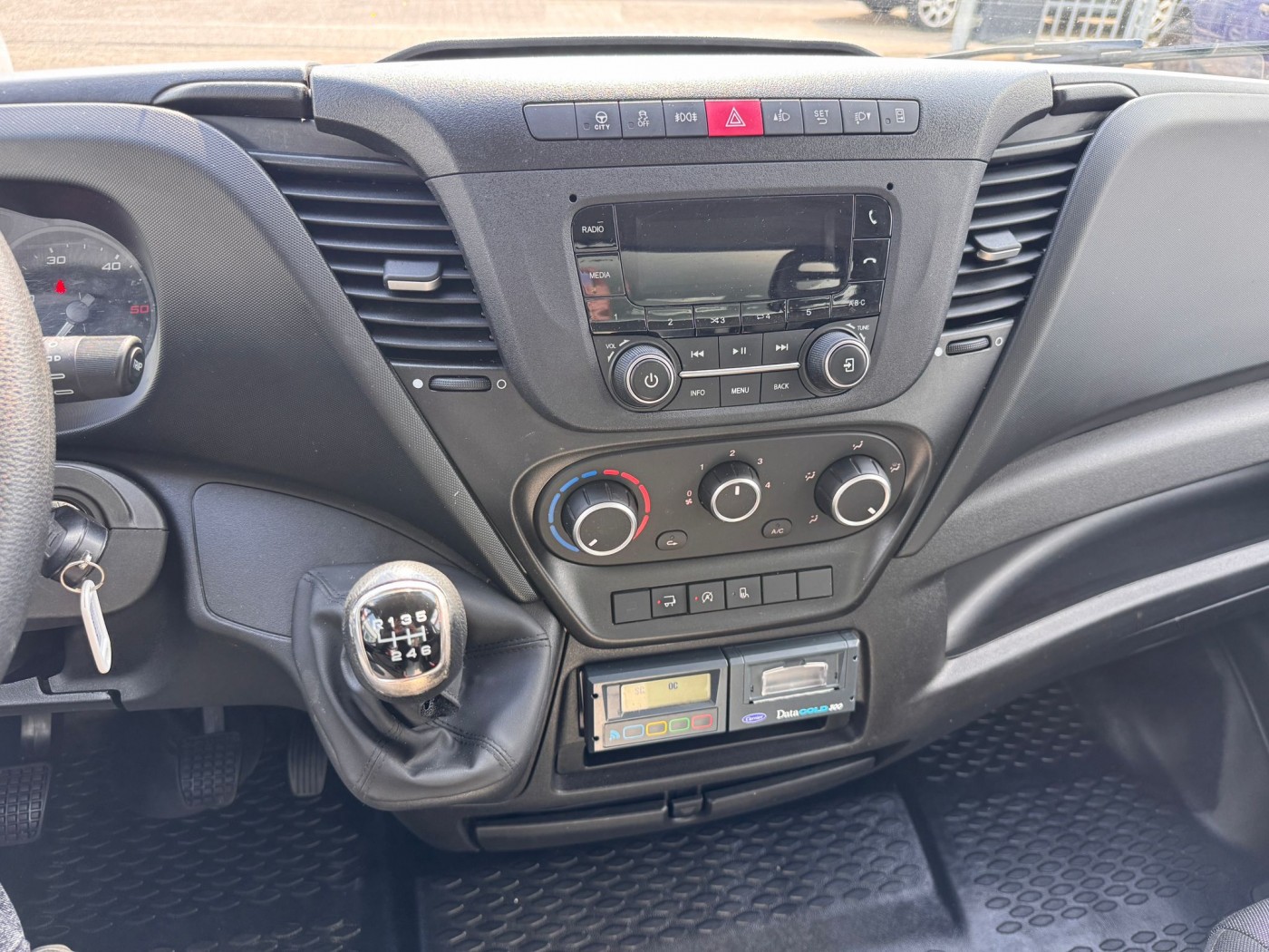 Iveco Tiefkühlkoffer Carrier Pulsor 400 LBW EURO 6