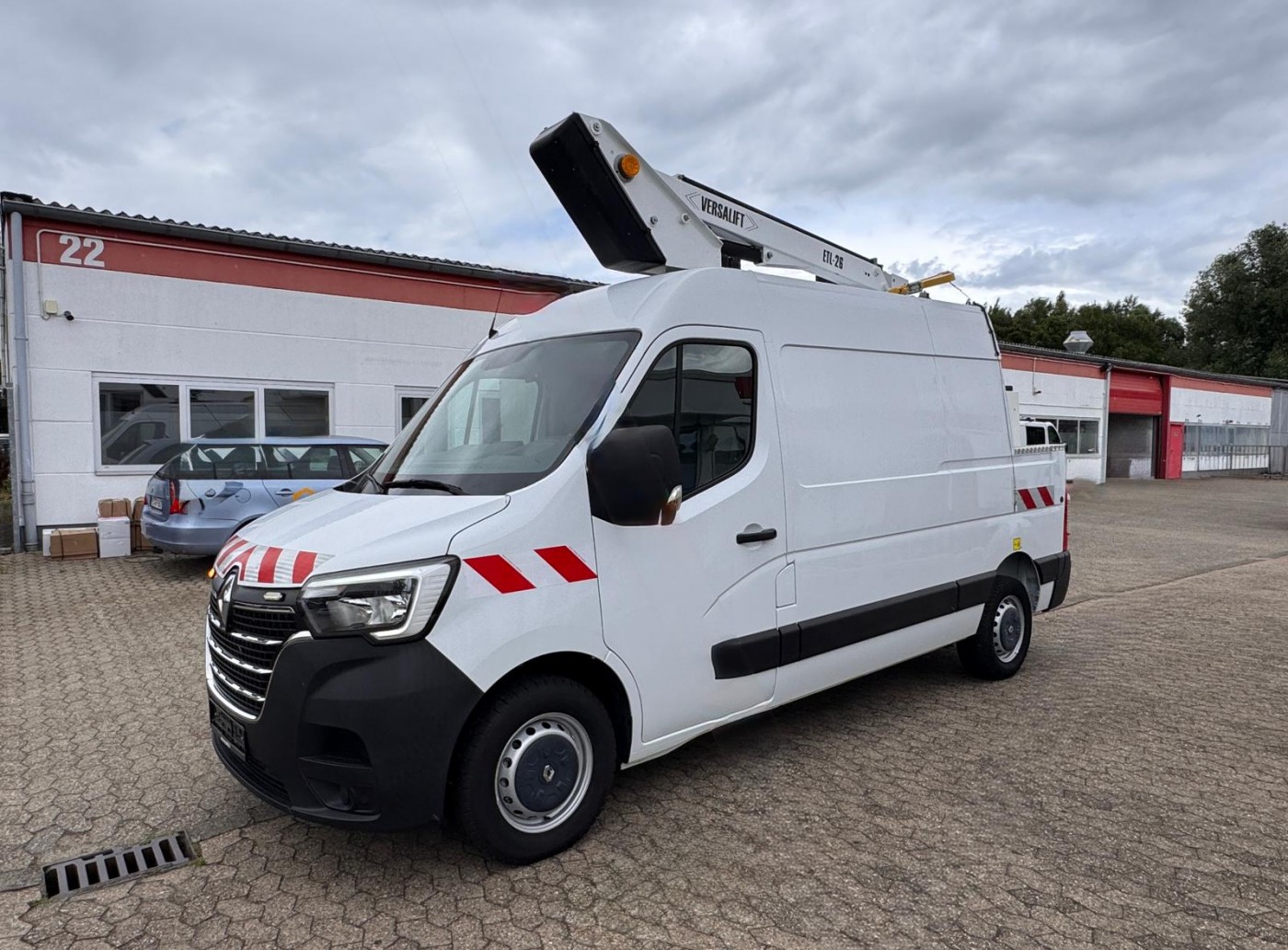 Renault Hubarbeitsbühne Steiger Versalift ETL-32-115 EURO 6