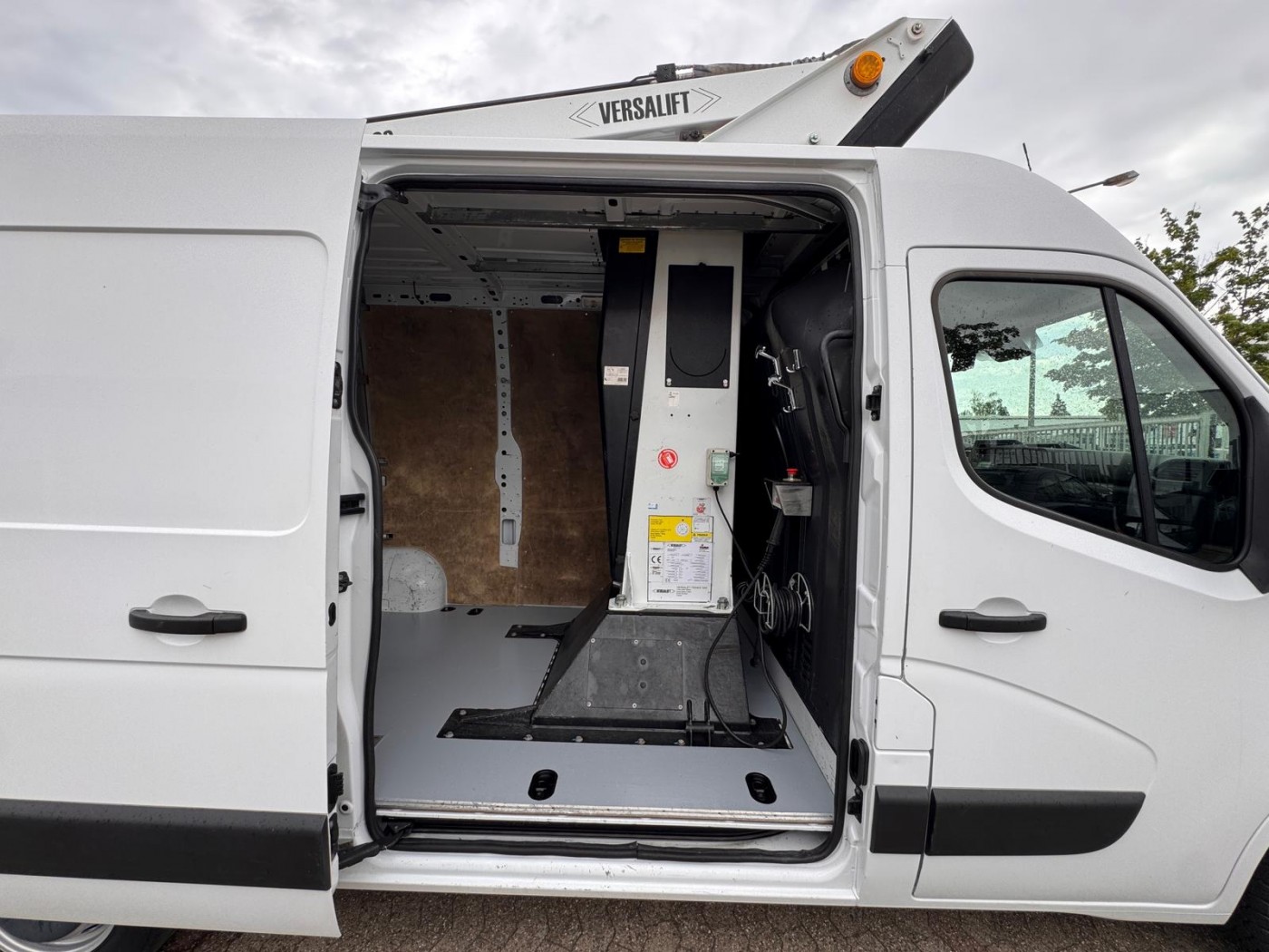 Renault Hubarbeitsbühne Steiger Versalift ETL-32-115 EURO 6