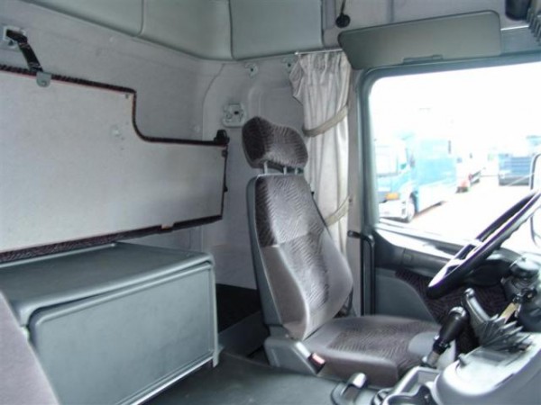 124L 470 Topline Sattelzugmaschine
