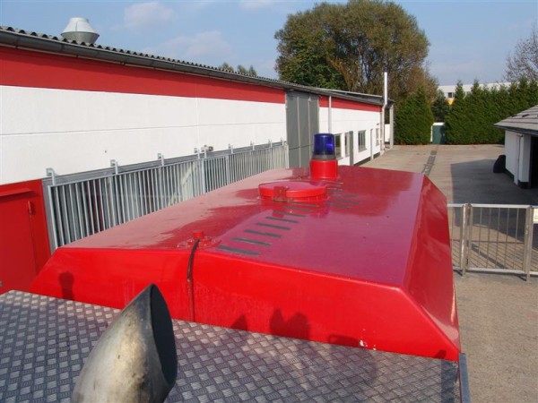  82M FEUERWEHR Tankwagen 7000L + Pumpe