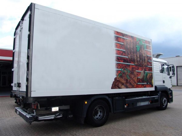  TGA 310 Fleisch (Meat) Rohrbahnen, Schlafkabine