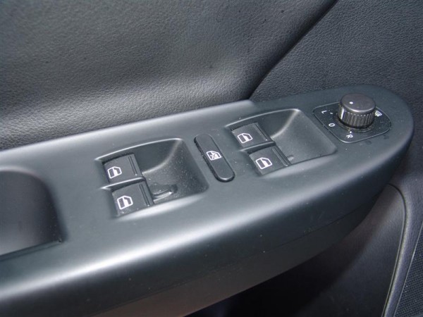  Passat 2.0 TDI DPF Highline, Leder, Navi, 7.900 