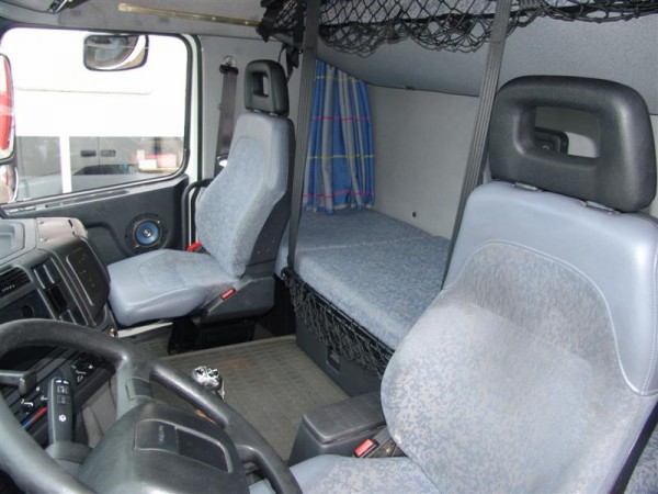  FH 12.420 Globetrotter, 7,36m. Plane mit Hubdach