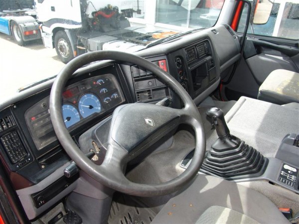  Kerax 370.26 Plateau mit Kran