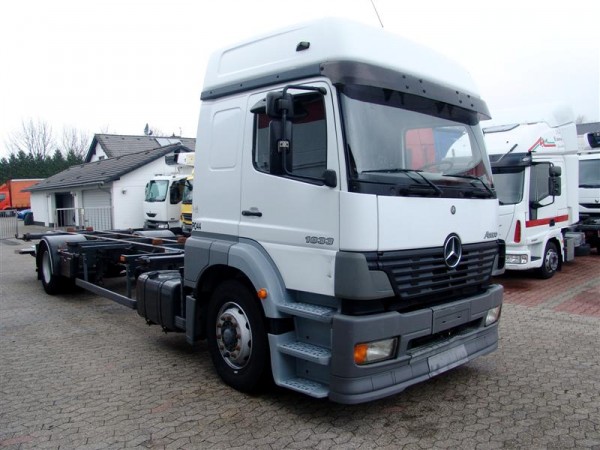  Atego 1833 BDF Rahmen 