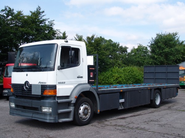  Atego 1823 offene Plattform Luftfederung