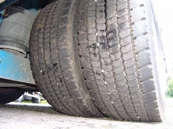  Atego 1823 offene Plattform Luftfederung