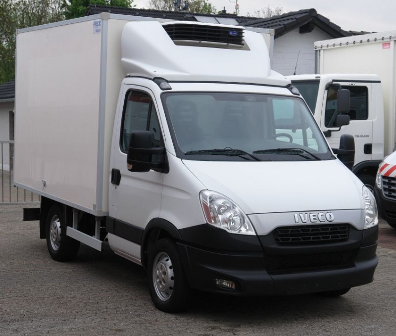 Iveco Daily 35S13 hűtős furgon Carrier Xarios 200 hasznos teher 1030kg EURO5