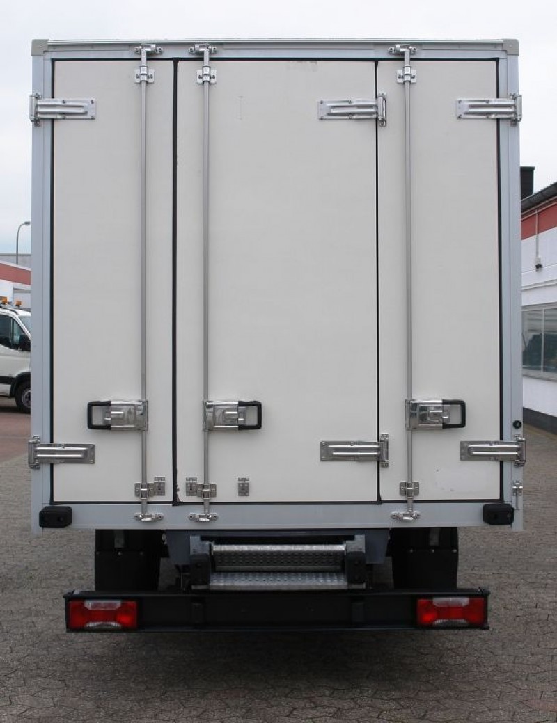 Iveco Daily 35S13 furgoneta frigorifica Carrier Xarios 200 carga útil 1030kg EURO5