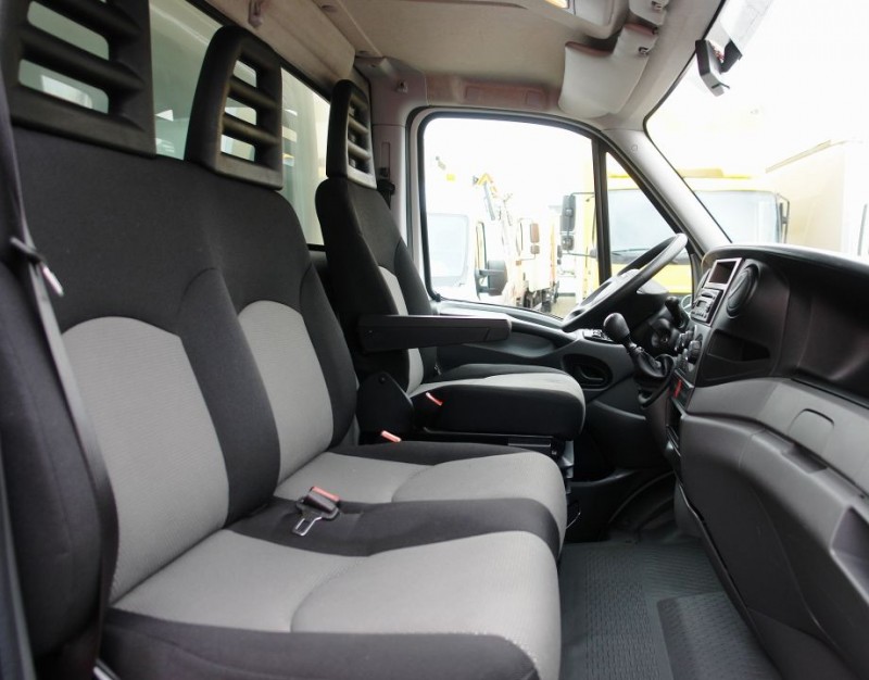 Iveco Daily 35S13 samochód dostawczy chłodnia Carrier Xarios 200 Ładowność 1030kg EURO5