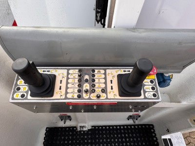 Renault منصة العمل الجوية Steiger France Elevateur 142 TPFcc EURO 6Y